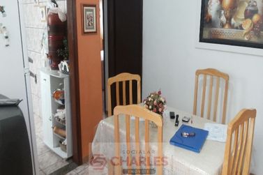 Casa &agrave; venda - 200m&sup2; - Centro