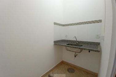 Sal&atilde;o Comercial para alugar - 35m&sup2; - Centro