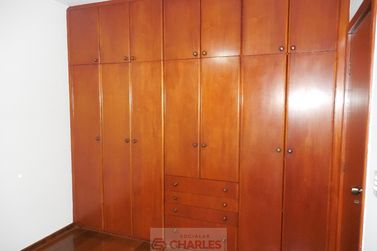 Apartamento &agrave; venda - 180m&sup2; - Centro