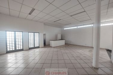 Sala Comercial para alugar - 200m&sup2; - Centro