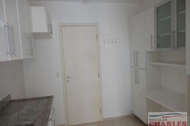 Apartamento &agrave; venda - 74m&sup2; - Centro