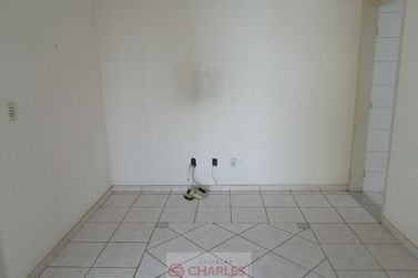 Apartamento para alugar - 48m&sup2; - Centro