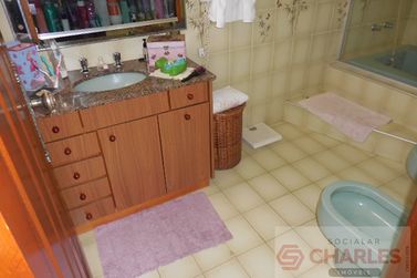 Casa &agrave; venda - 335m&sup2; - Centro