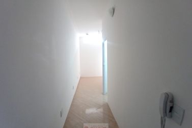 Sal&atilde;o Comercial para alugar - 35m&sup2; - Centro