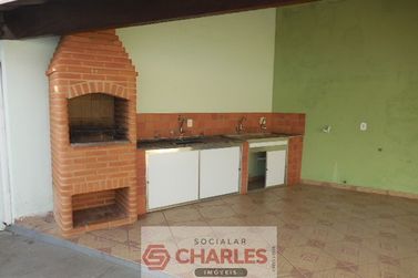 Casa &agrave; venda - 102m&sup2; - Centro