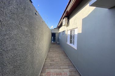 Casa &agrave; venda - 235m&sup2; - Centro