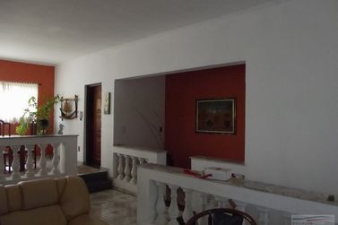 Casa &agrave; venda - 360m&sup2; - Centro