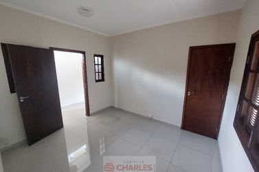 Casa para alugar - 93m&sup2; - Centro