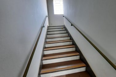 Sal&atilde;o Comercial para alugar - 10m&sup2; - Centro
