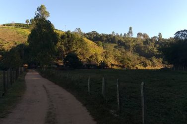 S&iacute;tio &agrave; venda - 120m&sup2; - Centro