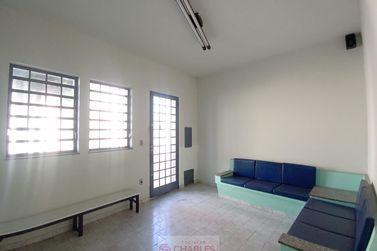 Sal&atilde;o Comercial para alugar - 106m&sup2; - Centro