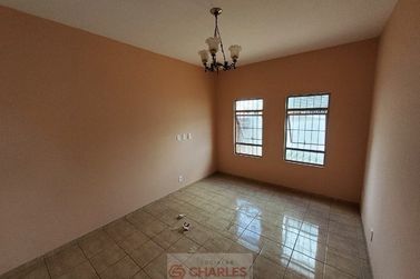 Casa &agrave; venda - 188m&sup2; - Centro