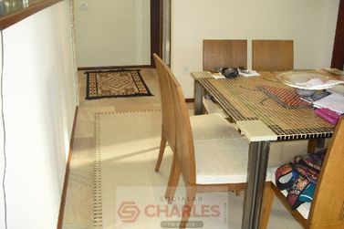 Casa &agrave; venda - 425m&sup2; - Centro