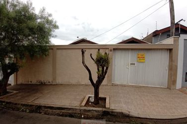Casa para alugar - 135m&sup2; - Centro