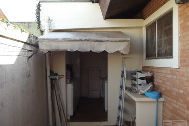 Casa &agrave; venda - 376m&sup2; - Centro