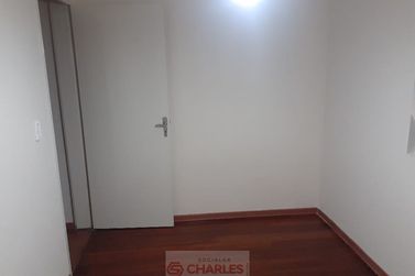 Apartamento &agrave; venda - 10m&sup2; - Centro