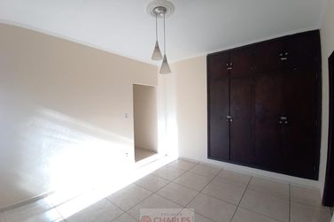 Casa para alugar - 217m&sup2; - Centro