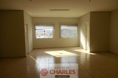 Sal&atilde;o Comercial &agrave; venda - 440m&sup2; - Centro