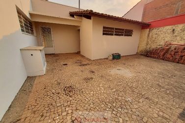 Casa &agrave; venda - 444m&sup2; - Centro