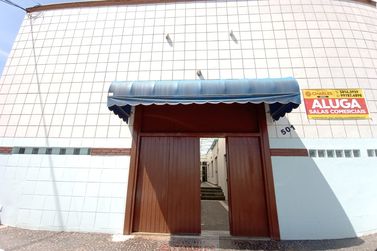 Sal&atilde;o Comercial para alugar - 40m&sup2; - Centro
