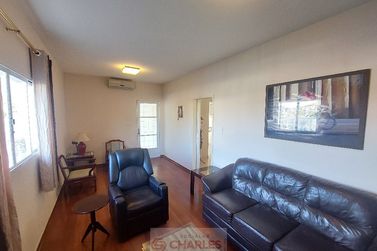 Casa &agrave; venda - 200m&sup2; - Centro