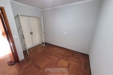 Casa para alugar - 200m&sup2; - Centro