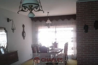 Casa &agrave; venda - 390m&sup2; - Centro