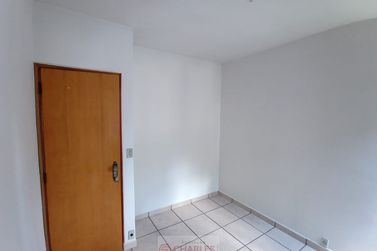 Apartamento para alugar - 46m&sup2; - Centro