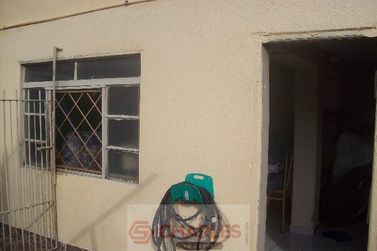 Casa &agrave; venda - 120m&sup2; - Centro