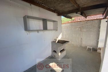 Casa &agrave; venda - 101m&sup2; - Centro