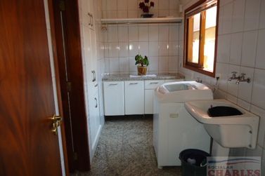 Casa &agrave; venda - 302m&sup2; - Centro