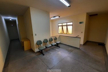 Sal&atilde;o Comercial para alugar - 45m&sup2; - Centro