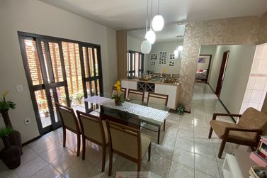 Casa &agrave; venda - 175m&sup2; - Centro