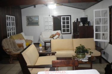 S&iacute;tio &agrave; venda - 300m&sup2; - Centro