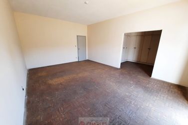 Casa para alugar - 10m&sup2; - Centro