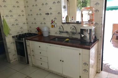 Casa &agrave; venda - 255m&sup2; - Centro