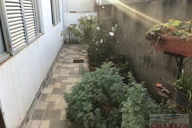 Casa &agrave; venda - 233m&sup2; - Centro