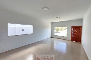 Casa para alugar - 165m&sup2; - Centro