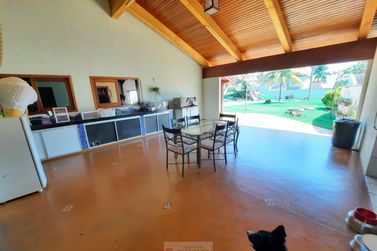 Casa para alugar - 10m&sup2; - Centro