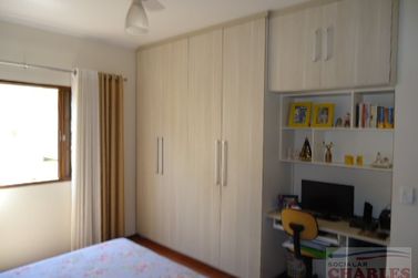 Casa &agrave; venda - 200m&sup2; - Centro