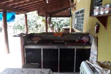 S&iacute;tio &agrave; venda - 10m&sup2; - Centro