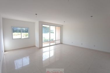 Apartamento para alugar - 106m&sup2; - Centro