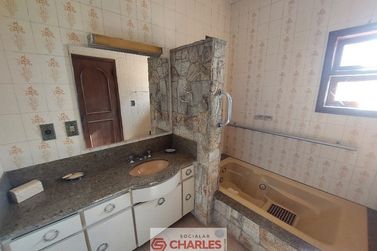 S&iacute;tio para alugar - 634m&sup2; - Centro