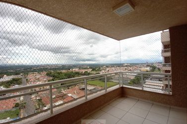 Apartamento para alugar - 105m&sup2; - Centro