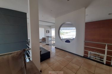 Casa &agrave; venda - 326m&sup2; - Centro