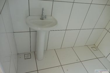 Sala Comercial &agrave; venda - 450m&sup2; - Centro