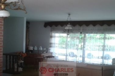 Casa &agrave; venda - 390m&sup2; - Centro