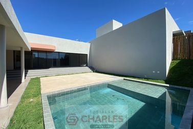 Casa &agrave; venda - 300m&sup2; - Centro