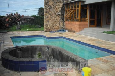 Casa &agrave; venda - 475m&sup2; - Centro