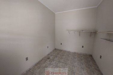 Casa para alugar - 231m&sup2; - Centro